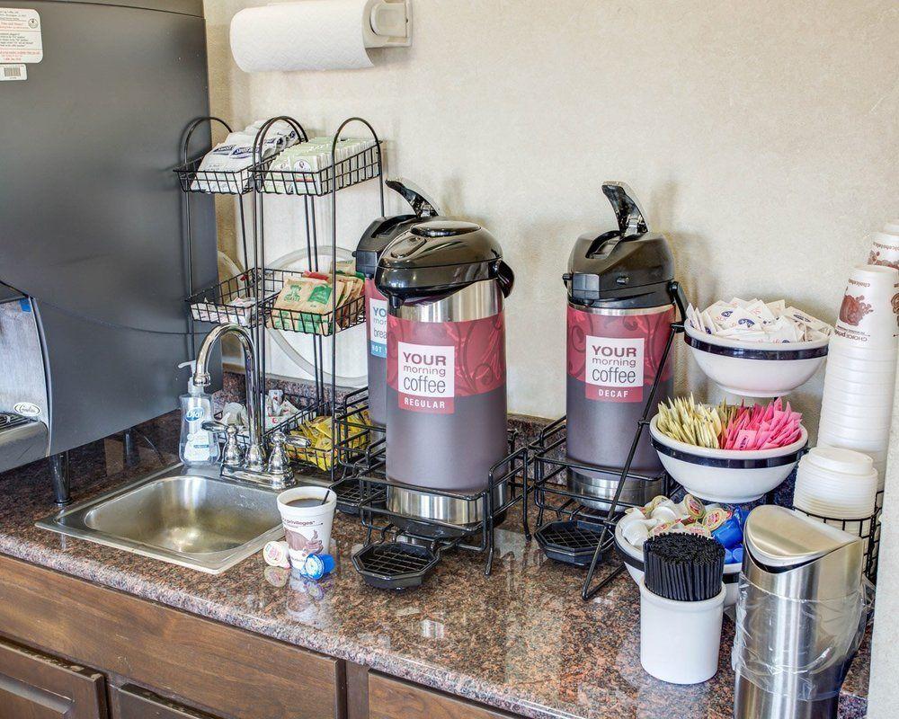 Comfort Inn & Suites Greeley Bagian luar foto