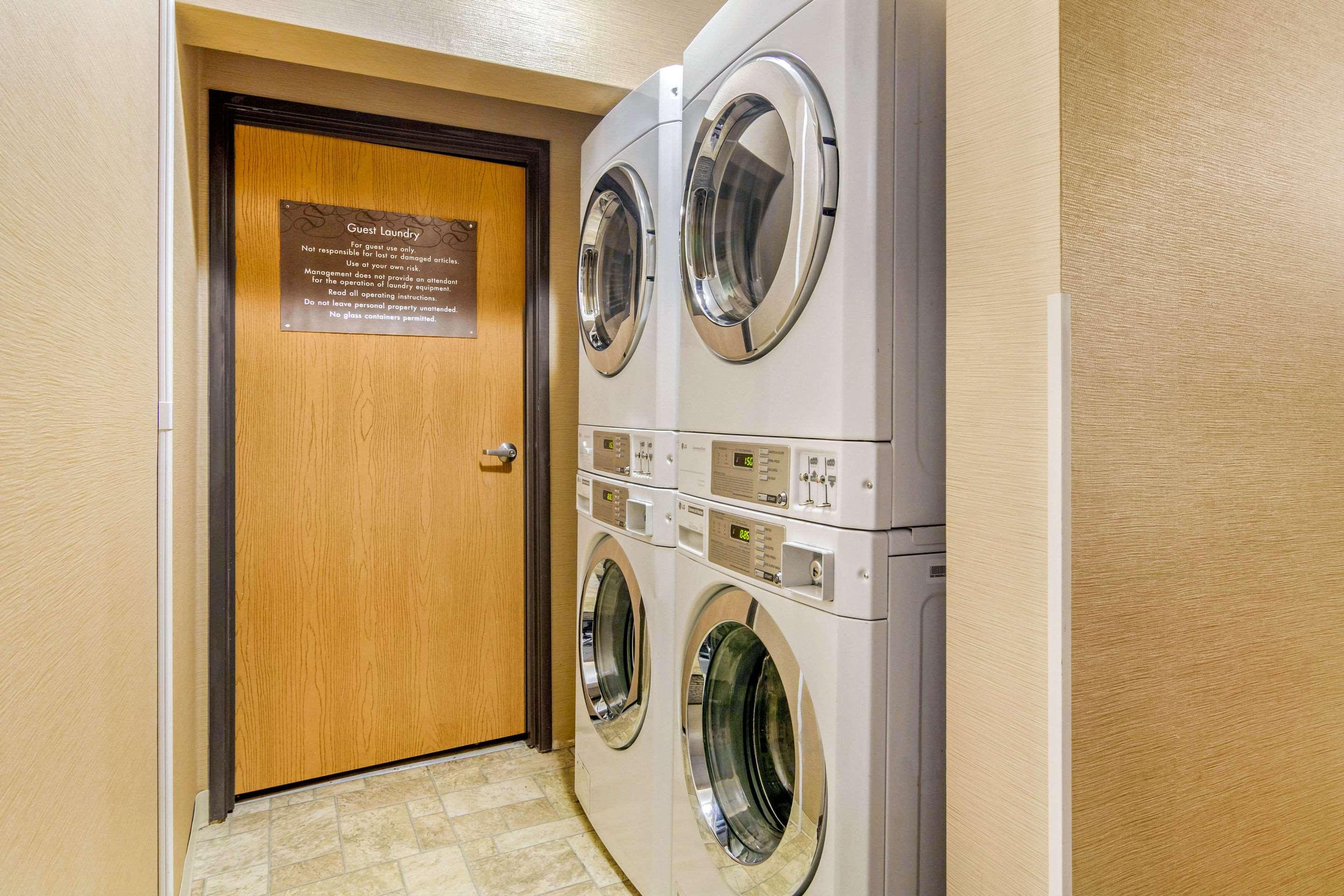 Comfort Inn & Suites Greeley Bagian luar foto
