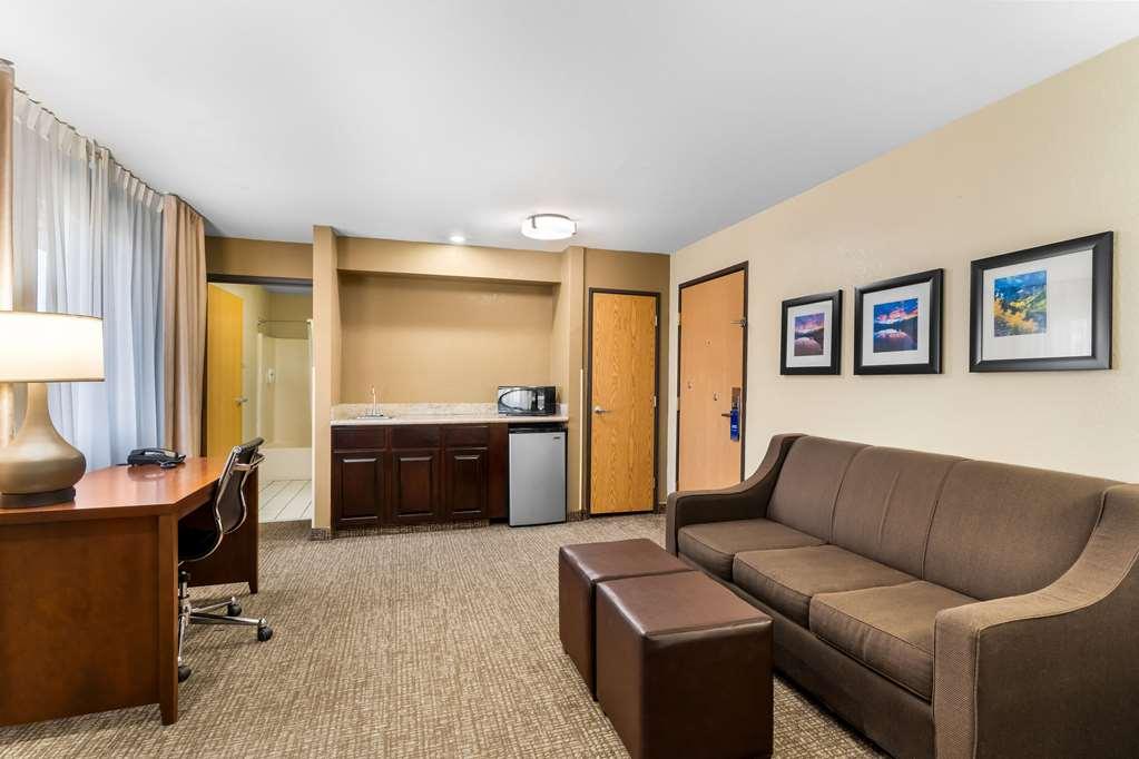 Comfort Inn & Suites Greeley Ruang foto